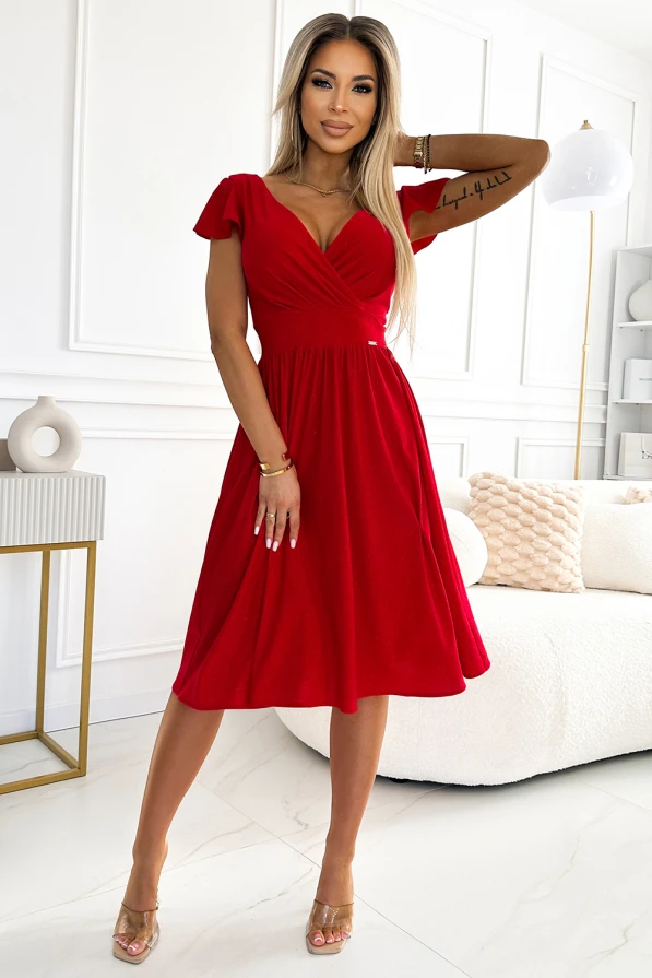 MATILDE Suknelė su iškirpte ir trumpomis rankovėmis - raudona su blizgučiais